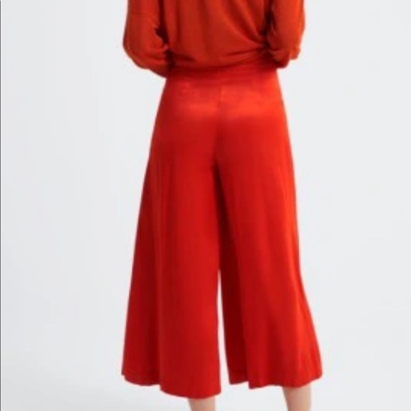 New Zara Red Pleated Culotte Pants size XS NWT - Picture 1 of 14
